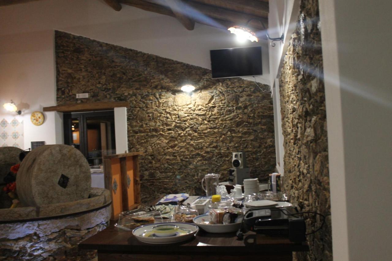 Bed and Breakfast Antico Casale Gioiosa Marea Exterior foto