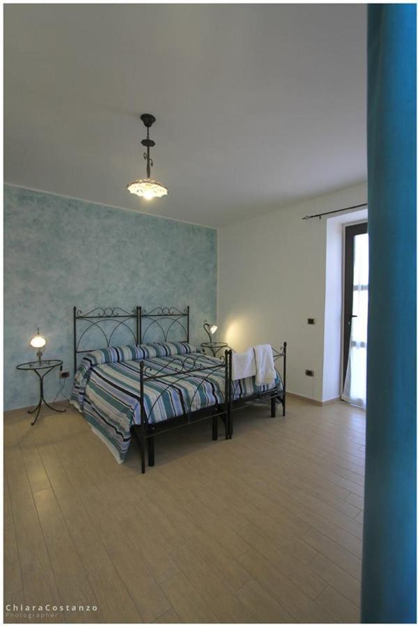 Bed and Breakfast Antico Casale Gioiosa Marea Exterior foto